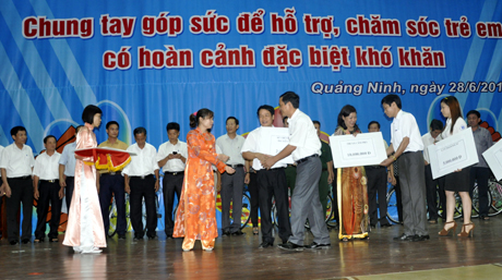 quangninh24h Góp sức từ cộng đồng
