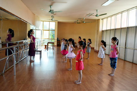 quangninh24h Các lớp năng khiếu hè: “Cung” không đáp ứng “cầu”