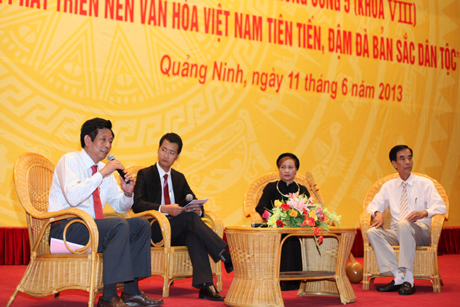 quangninh24h Hội nghị tổng kết 15 năm thực hiện Nghị quyết TƯ5 (khoá VIII)