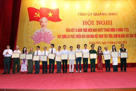 quangninh24h Hội nghị tổng kết 15 năm thực hiện Nghị quyết TƯ5 (khoá VIII)