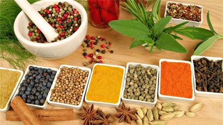 8 loại gia vị và thảo mộc có công dụng chữa bệnh