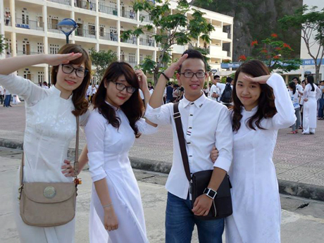 quangninh24h Gặp 2 nữ thủ khoa tốt nghiệp THPT năm 2013