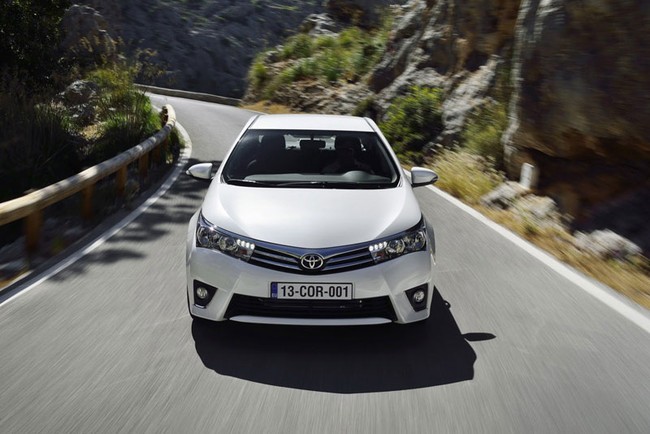 Toyota Corolla 2014 bản Âu: Chỉ tốn 3,8 lít/100 km